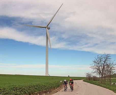 Cicloturismo in Molise - pale eoliche